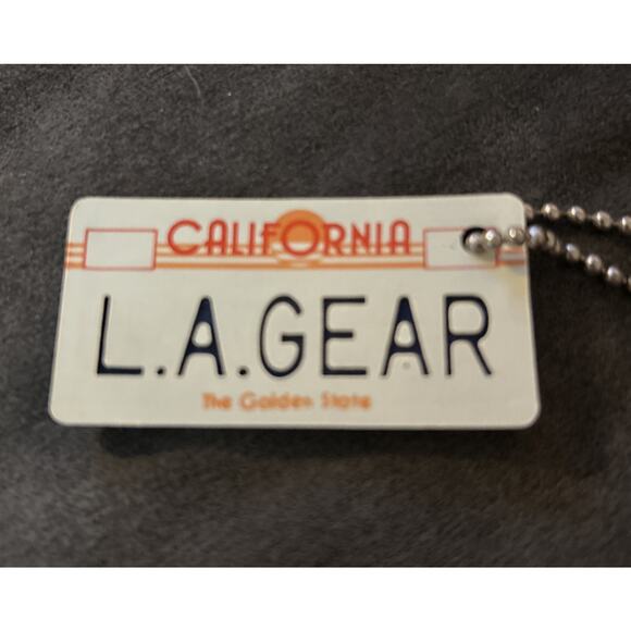 Vintage LA Gear California CA License Plate Keychain Key Ring Retro Shoe Tag 90s - Picture 1 of 3